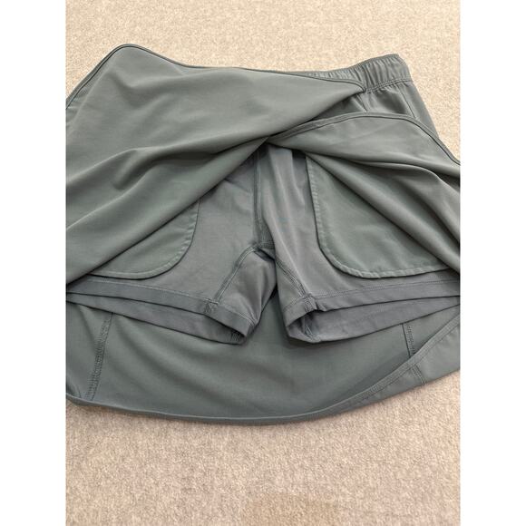 Patagonia Fleetwith Adjustable Skort –Slate Blue – Size Medium with UPF40 - Picture 6 of 9